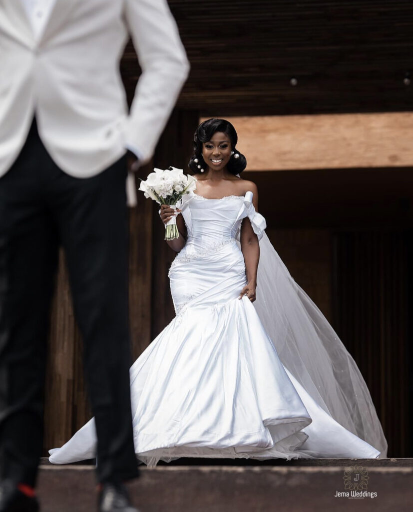 Ghanaian Weddings: Here are 10 tips to consider when selecting the perfect wedding dress