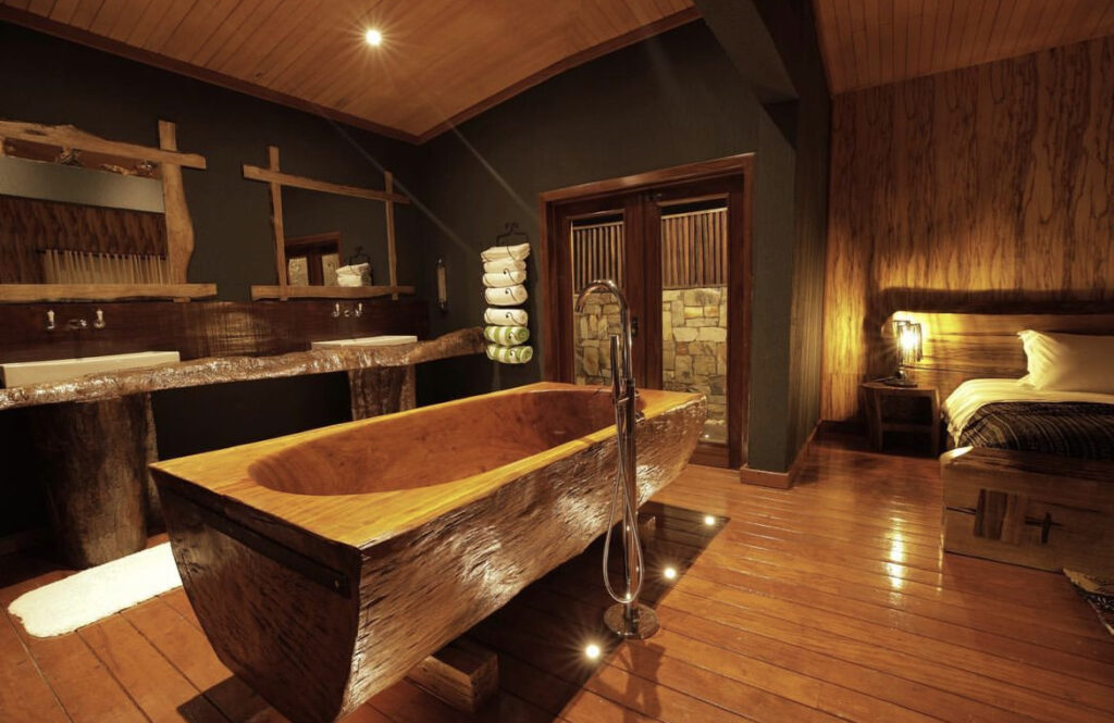 Safari Valley Resort: An eco-friendly bathtub