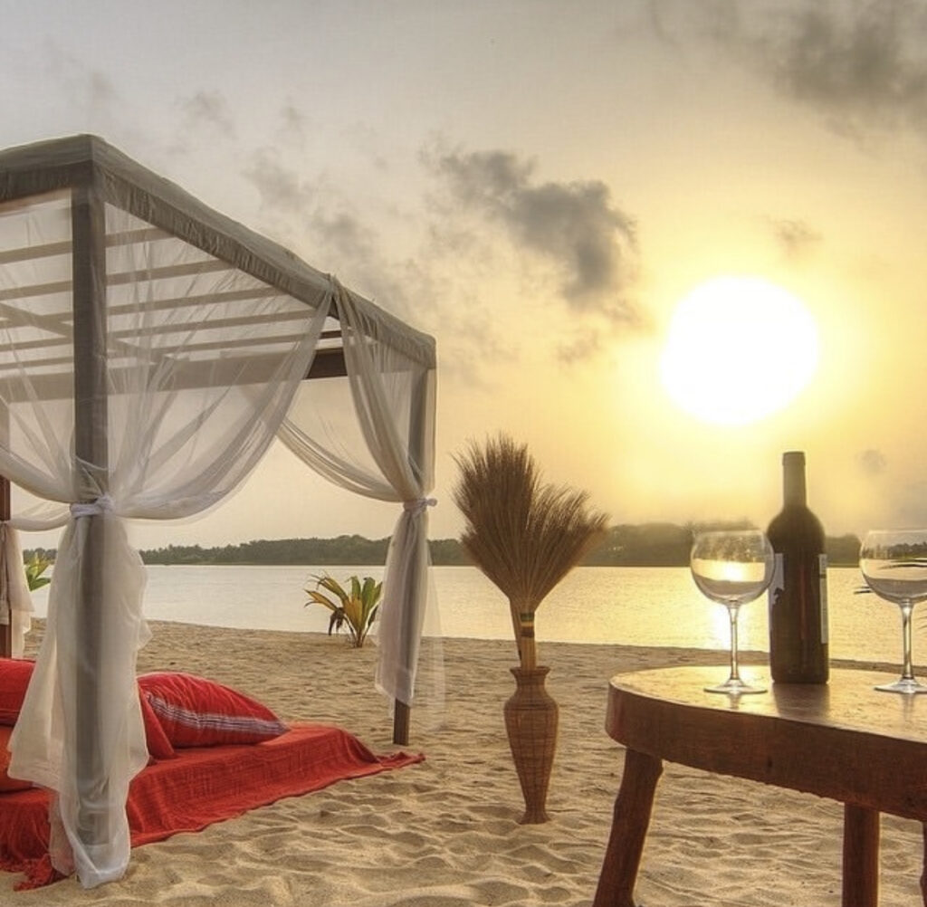 Perfect romantic setting at Aqua Safari Resort