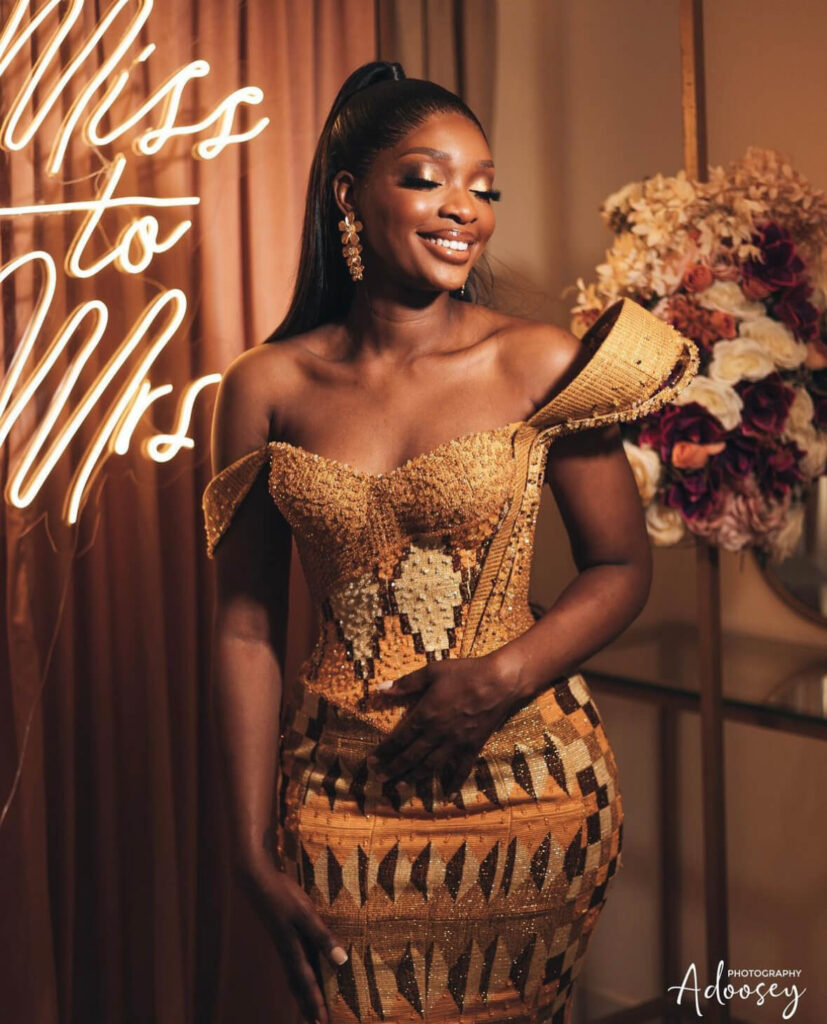 Here are beautiful photos of a bride in Ghanaian wedding outfit