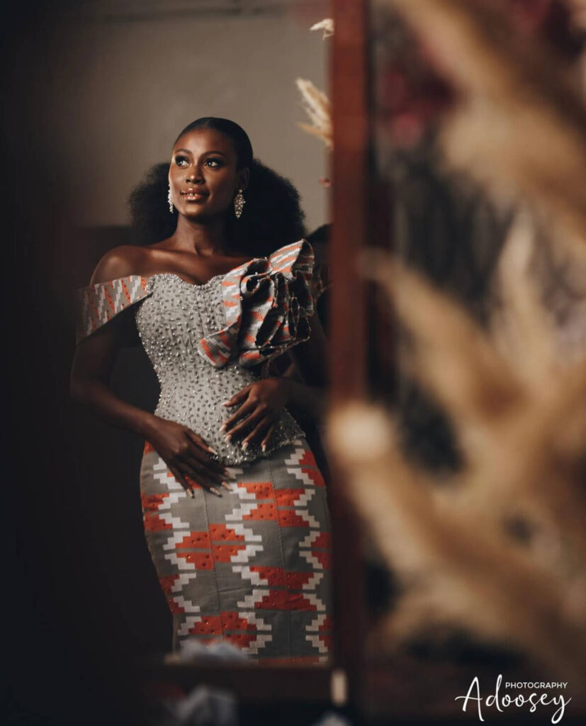 Here are beautiful photos of a bride in Ghanaian wedding outfit