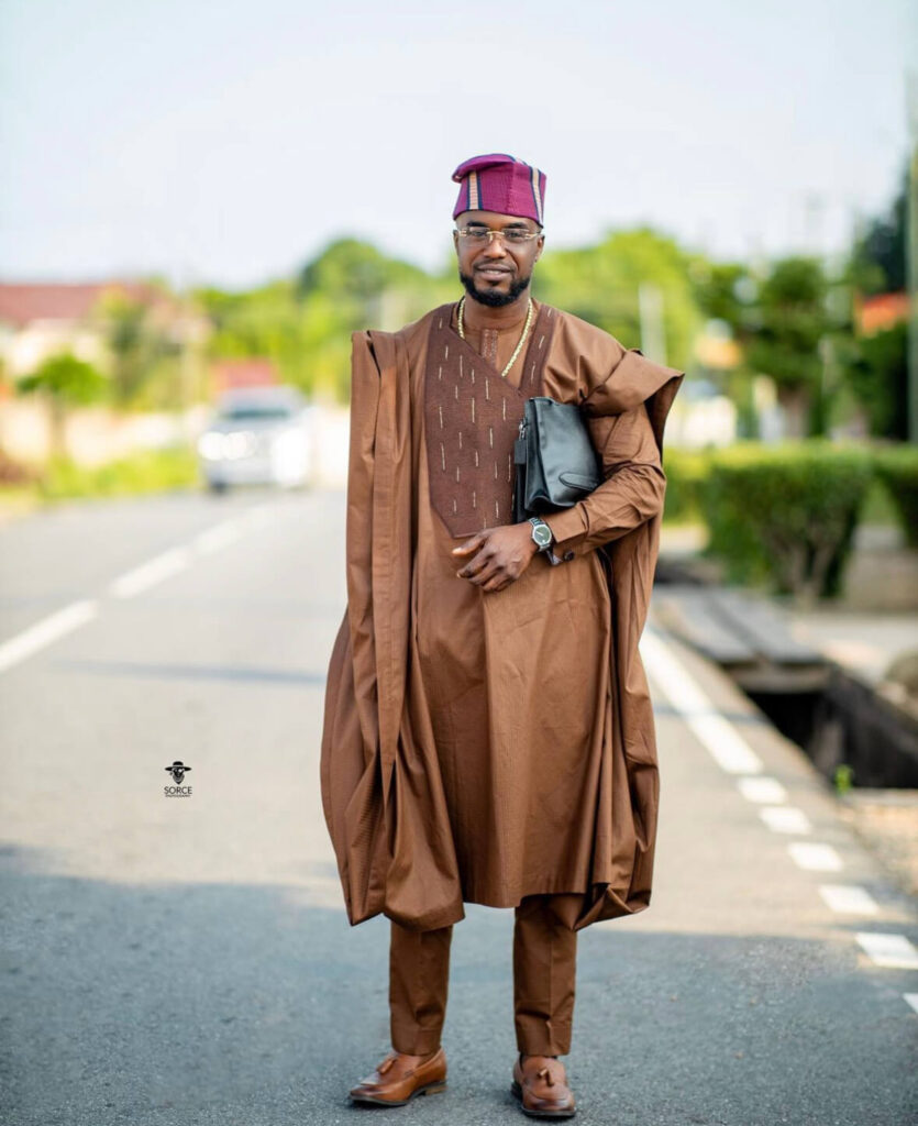 Here are beautiful photos of a groom in Ghanaian wedding outfit